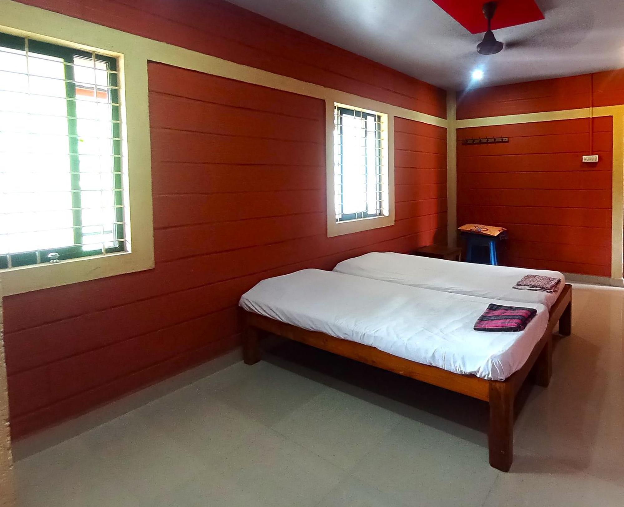 Prabhu Homestay Mavalli Exterior photo