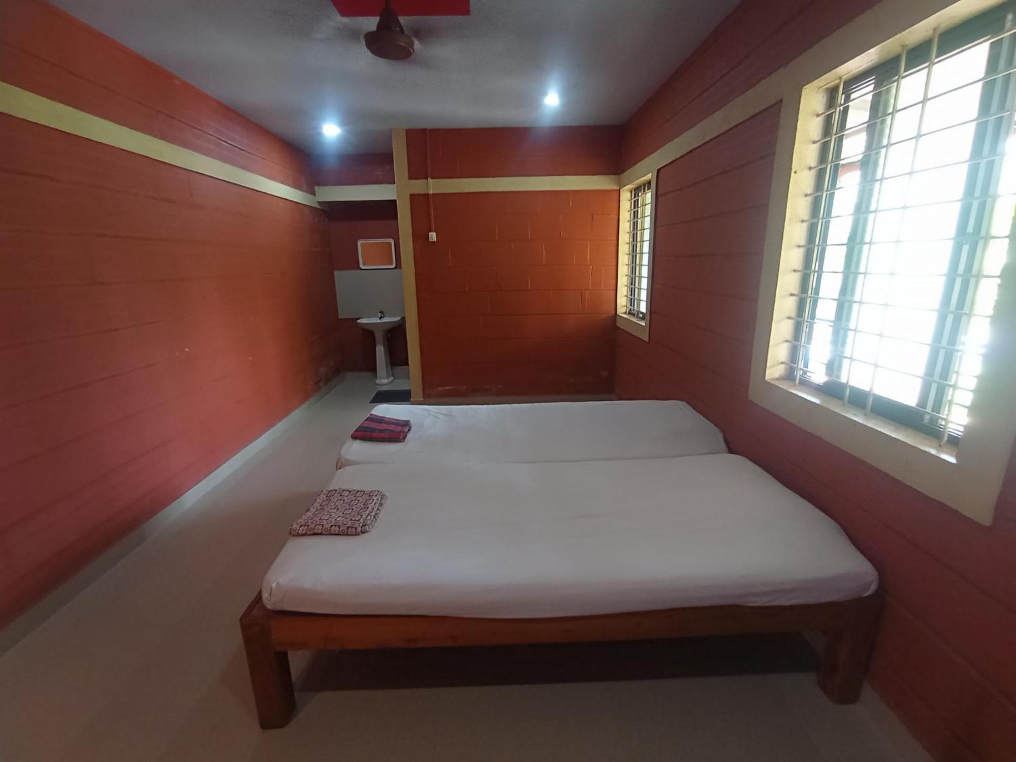 Prabhu Homestay Mavalli Exterior photo